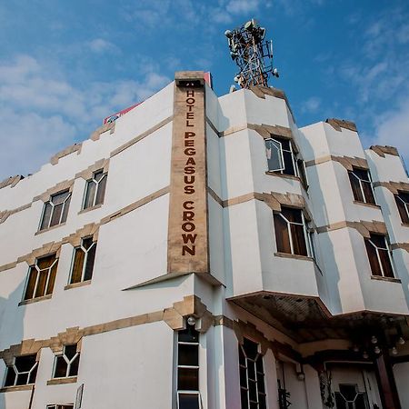 Hotel Pegasus Crown Shillong Extérieur photo