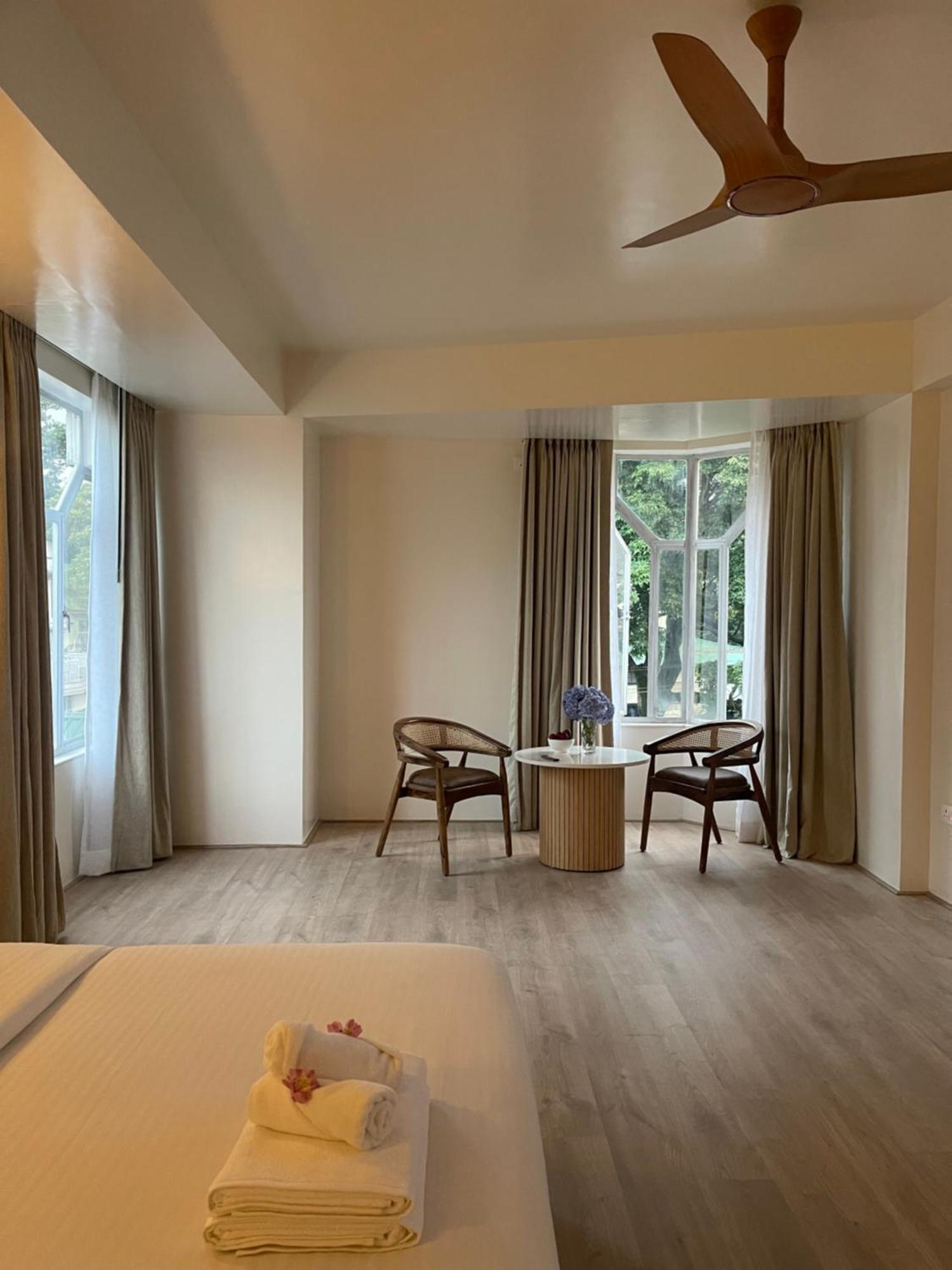 Hotel Pegasus Crown Shillong Extérieur photo